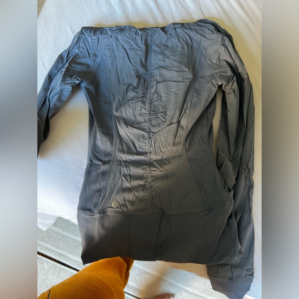 Define jacket - Picture 4 of 4